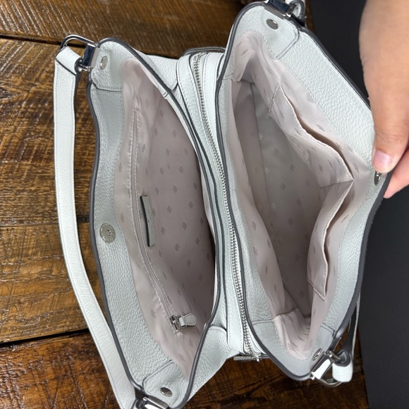 Kate Spade New York White Pebbled Leather Shoulder Bag Tote Purse - Picture 4 of 14